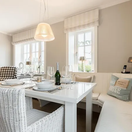 Haus Seaside בית נופש *